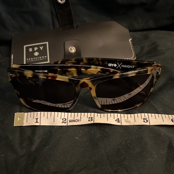 Spy Haight tortoise shell sunglasses (unisex) - Picture 7 of 8